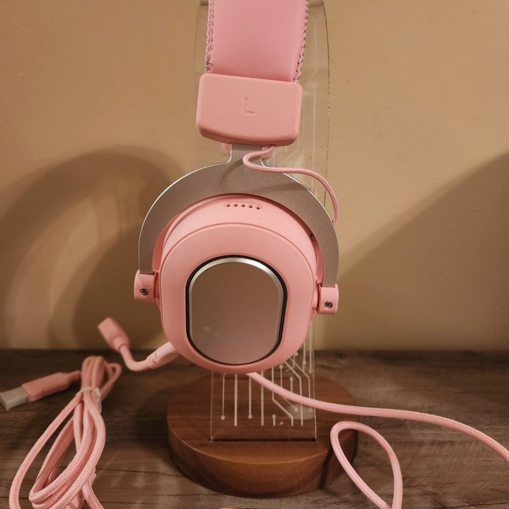 NIB Pink RGB Gaming Headset - Picture 4 of 6